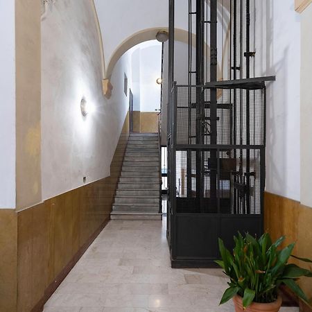 Lussuoso Appartamento Nel Cuore Del Centro Storico ボローニャ エクステリア 写真